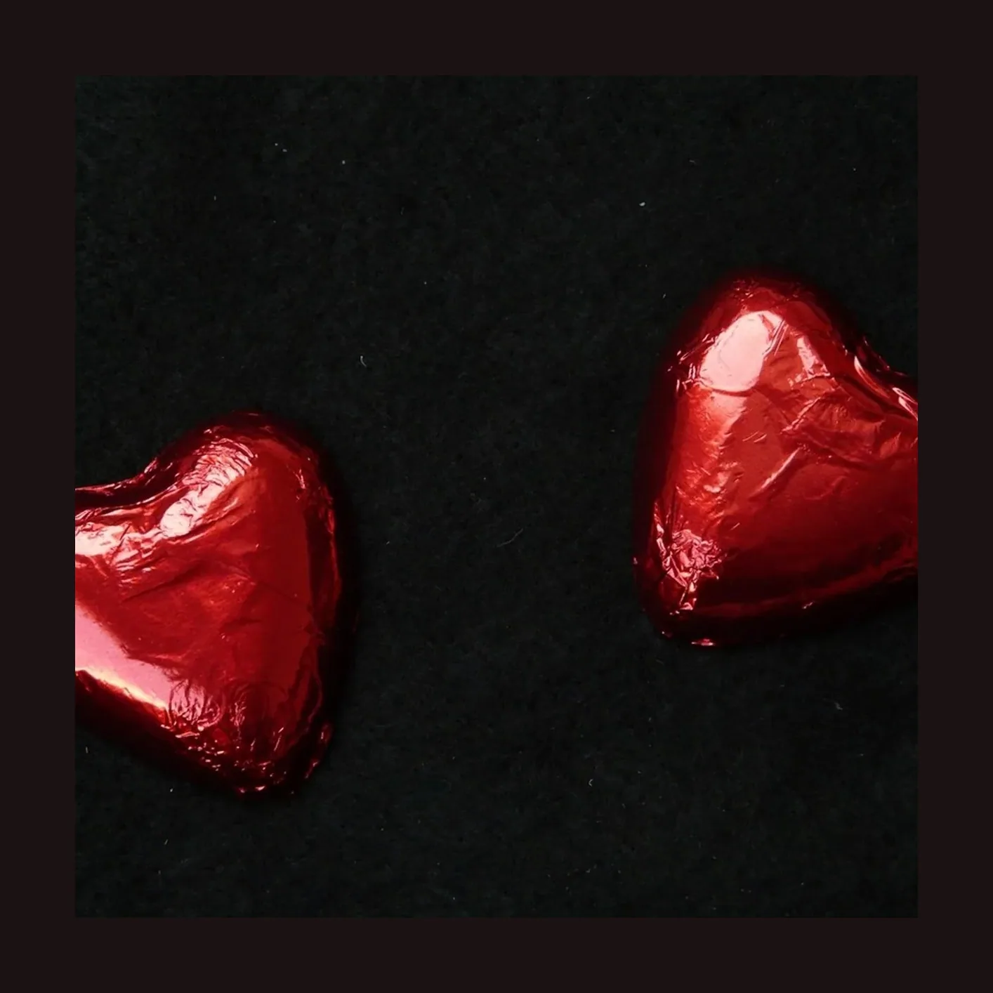 Corazones de chocolate envueltos